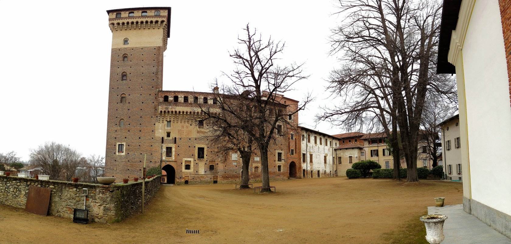 Il Castello di Rovasenda (VC)